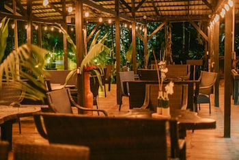 almonds and corals boutique hotel