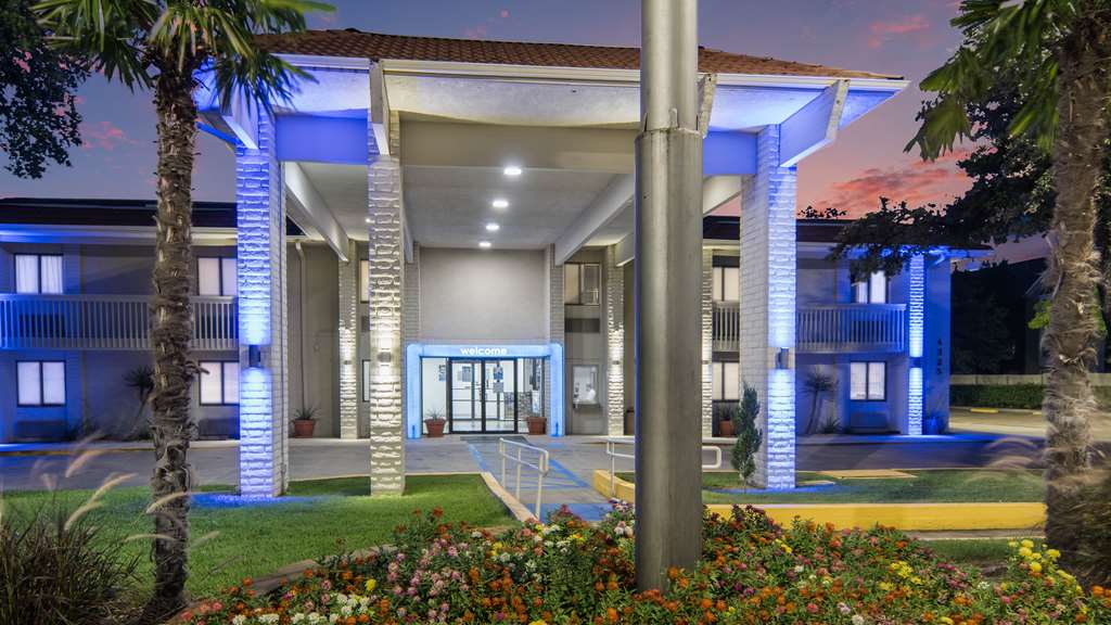 motel 6 addison tx dallas