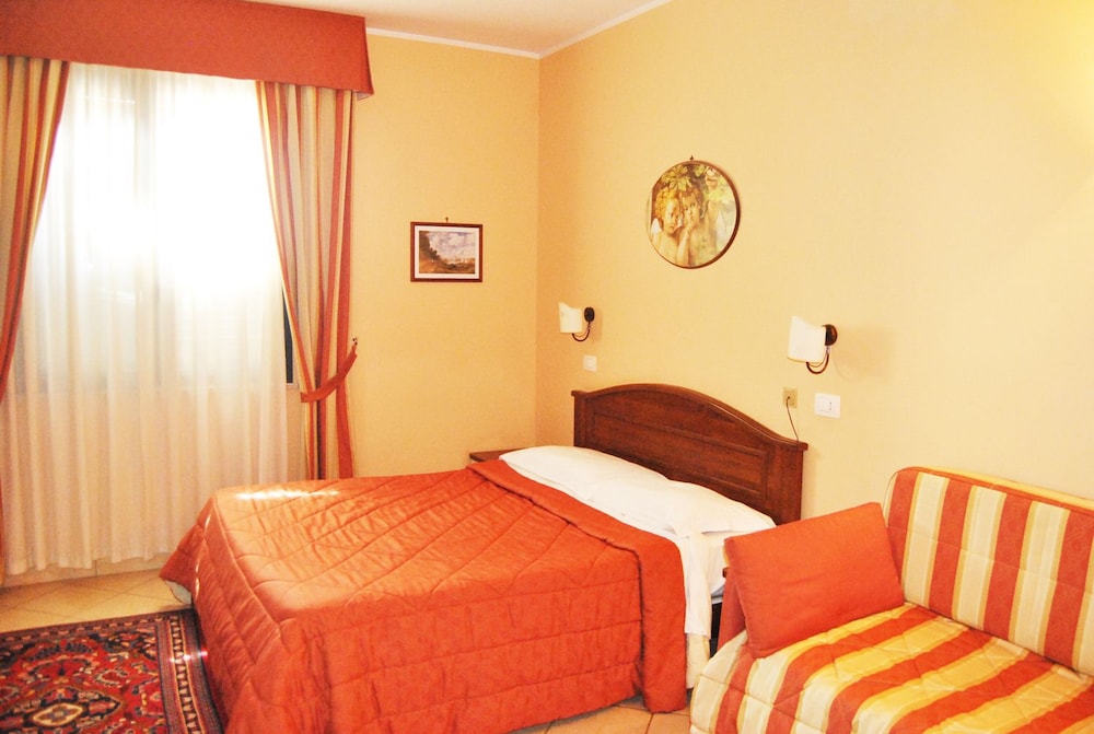 greta rooms hotel