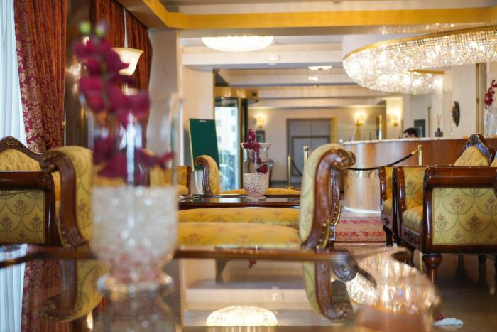 hotel palace