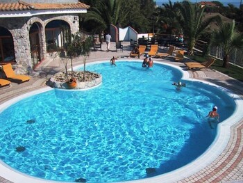 hotel village eden