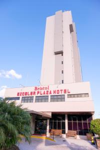 bristol exceler plaza hotel