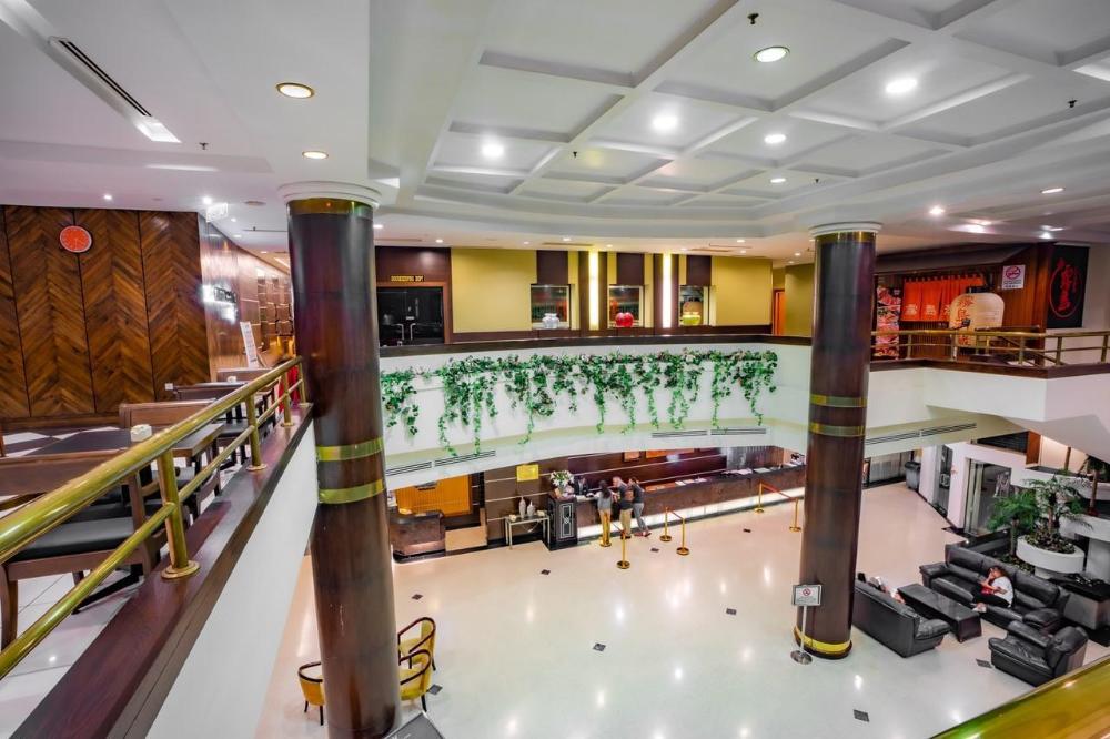 crystal crown hotel