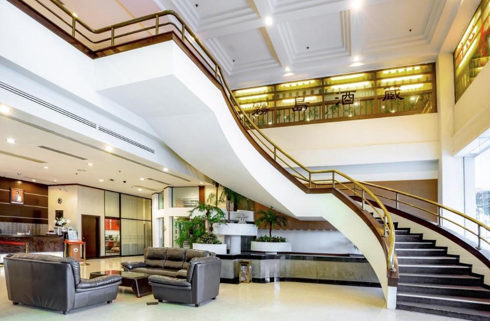 crystal crown hotel