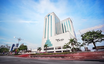 crystal crown hotel