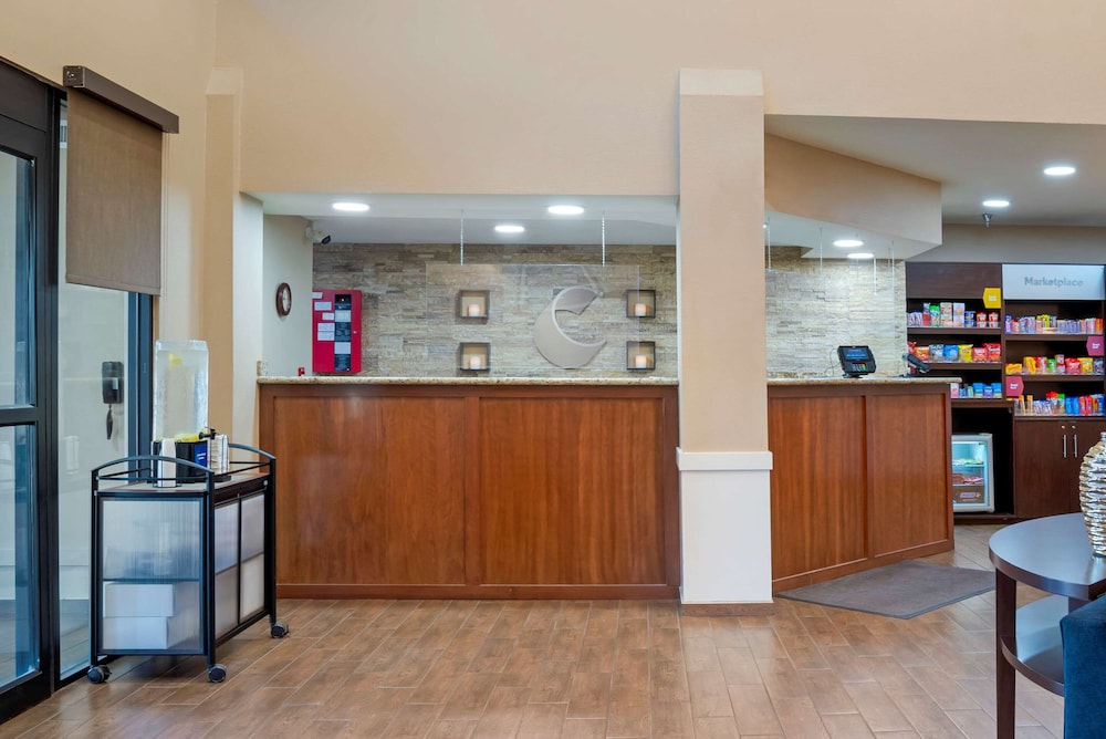 comfort suites daphne mobile east bay