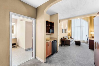 comfort suites daphne mobile east bay