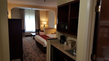 comfort suites daphne mobile east bay