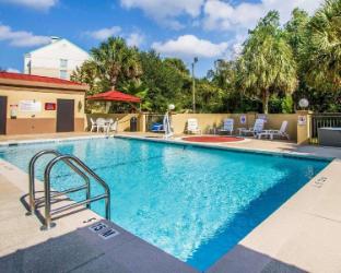 comfort suites daphne mobile east bay