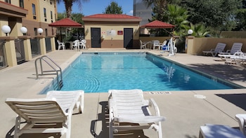 comfort suites daphne mobile east bay