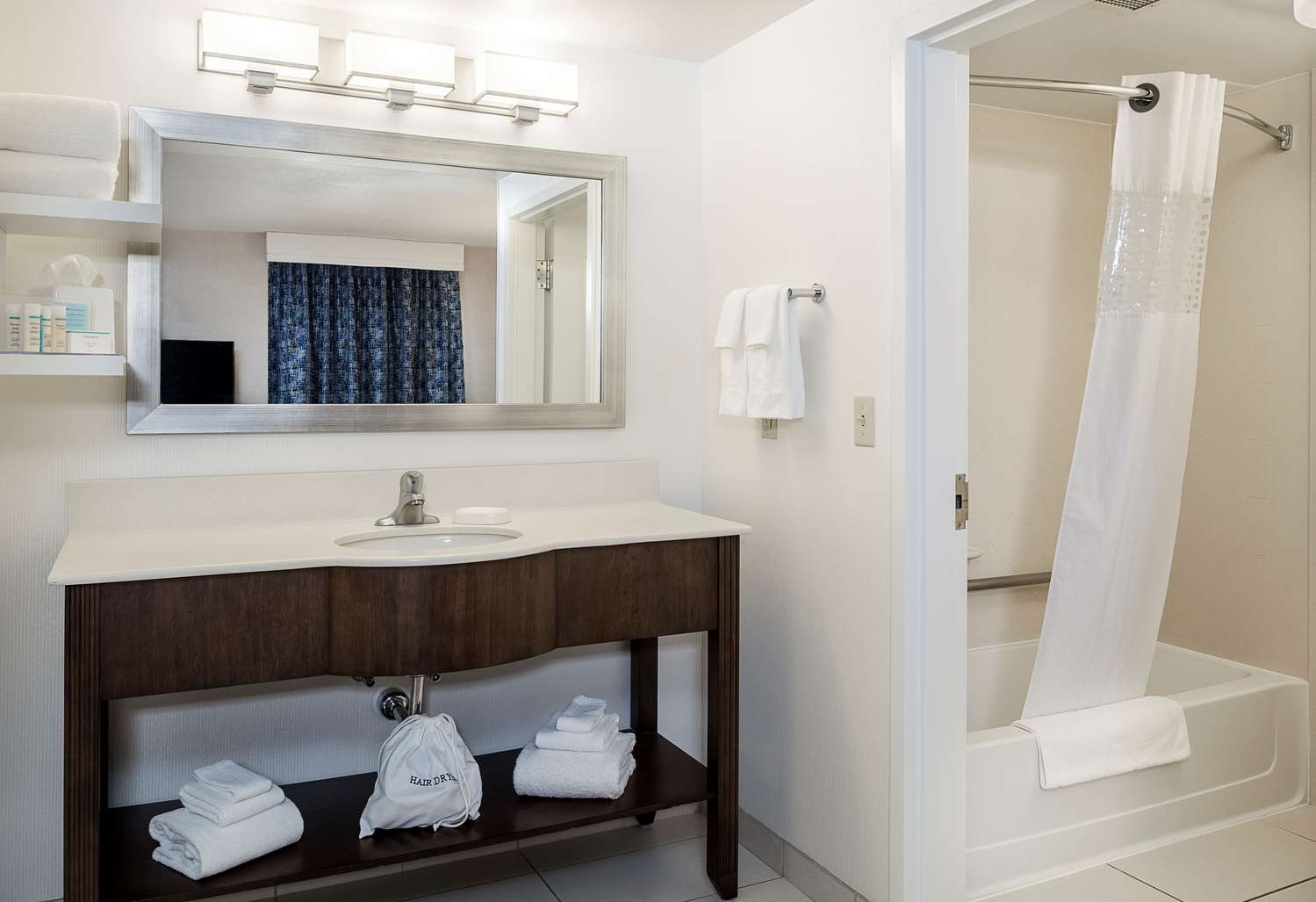 hampton inn and suites by hilton halifax dartmouth