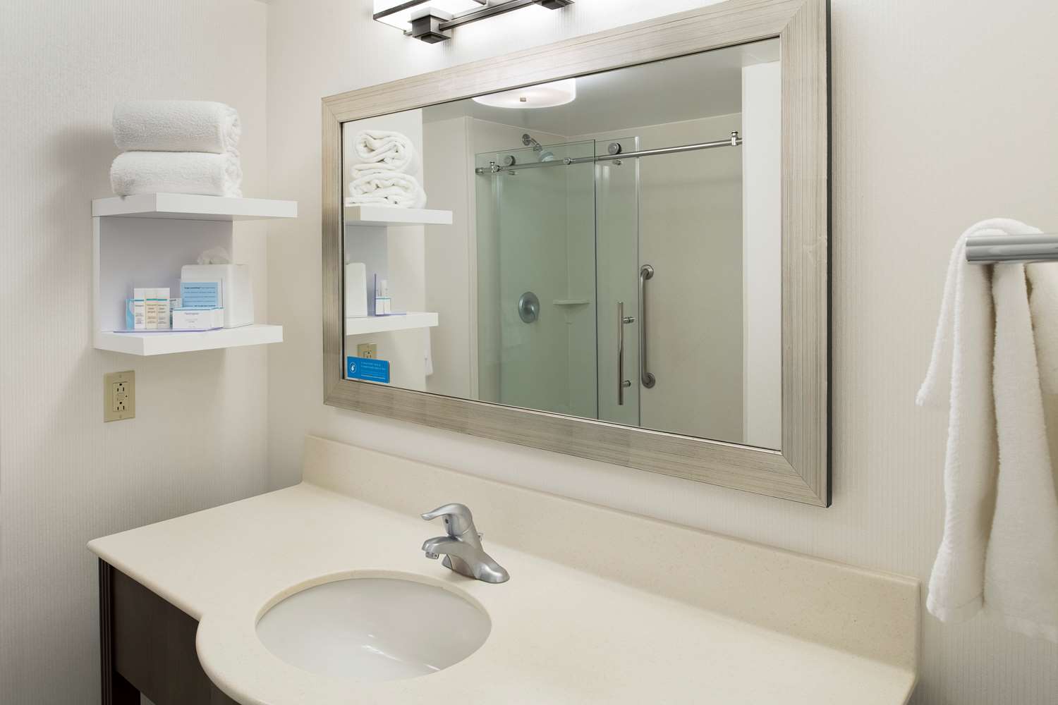 hampton inn and suites by hilton halifax dartmouth