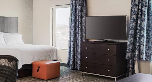 hampton inn and suites by hilton halifax dartmouth