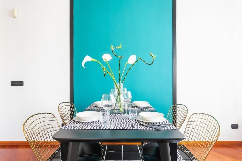 santa chiara apartment by myhomeincomo