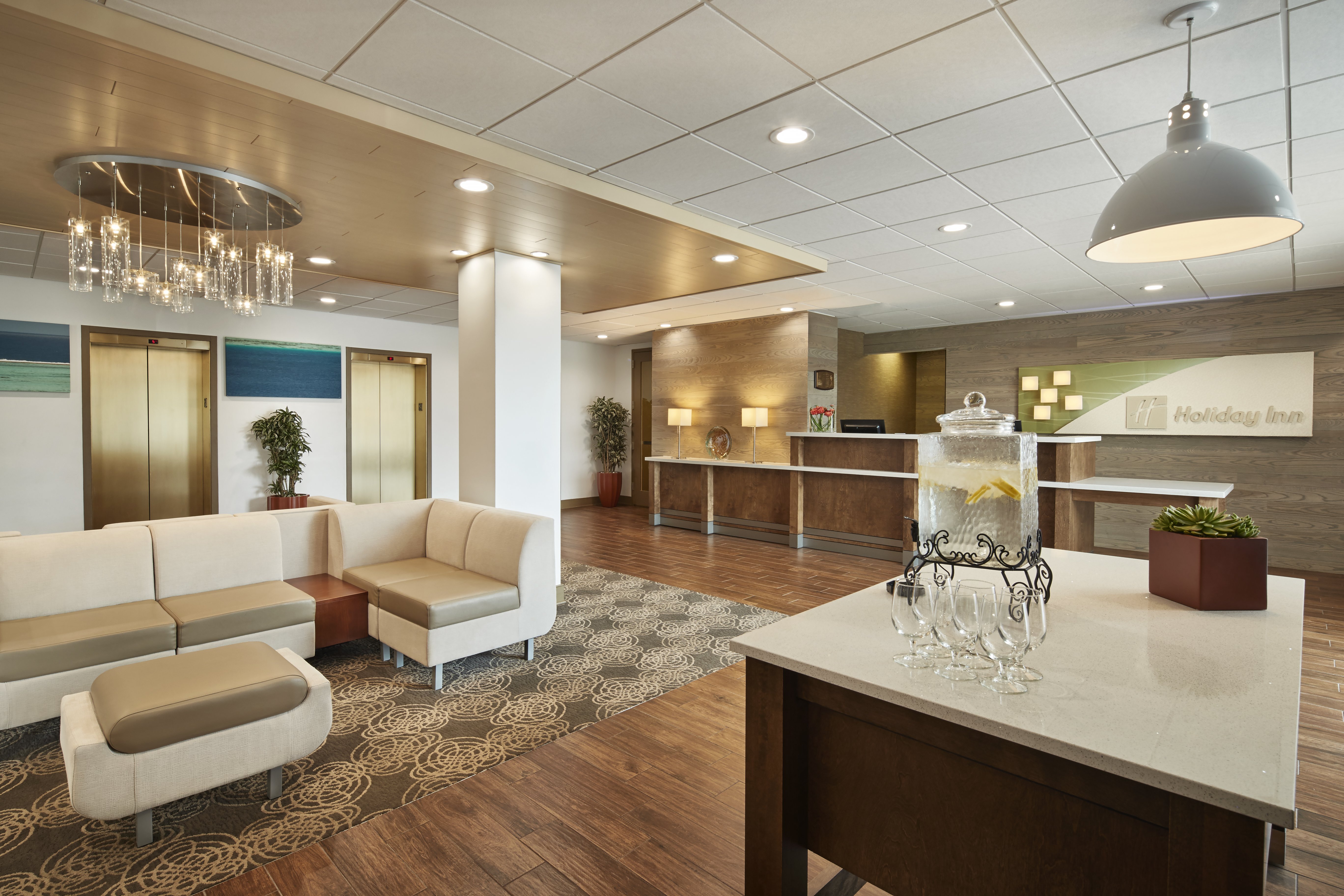 holiday inn alexandria at carlyle by ihg