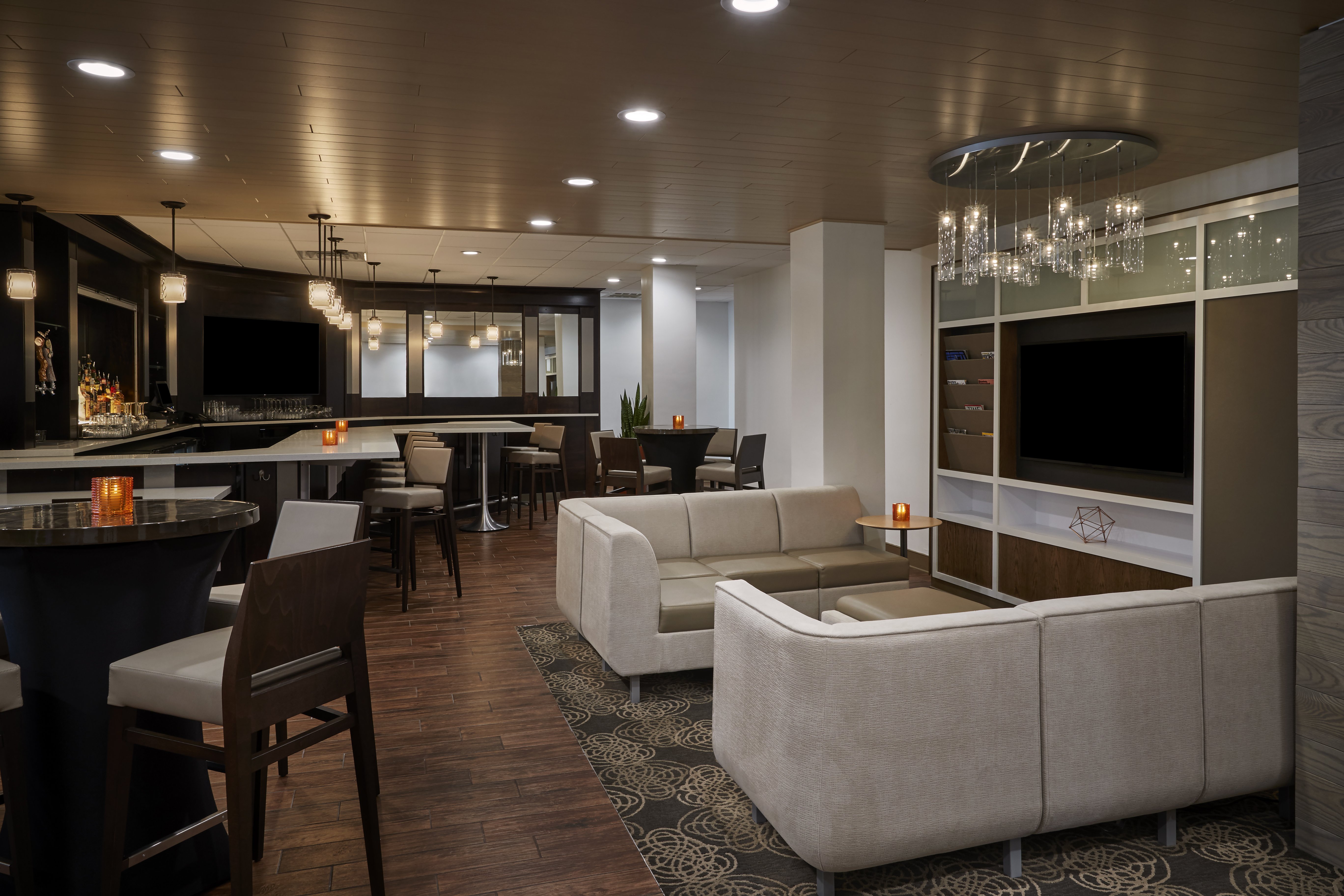 holiday inn alexandria at carlyle by ihg