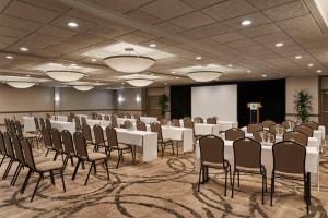 holiday inn alexandria at carlyle by ihg