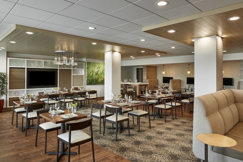 holiday inn alexandria at carlyle by ihg