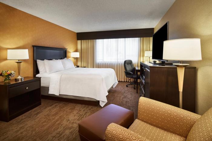 holiday inn alexandria at carlyle by ihg
