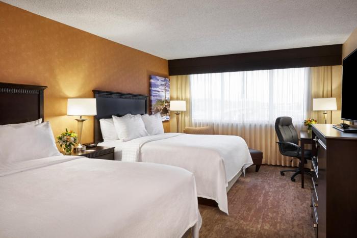 holiday inn alexandria at carlyle by ihg