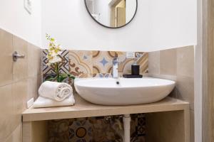 brand new guest room with wi fi in the city center
