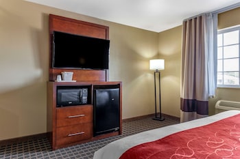 comfort suites delavan lake geneva area