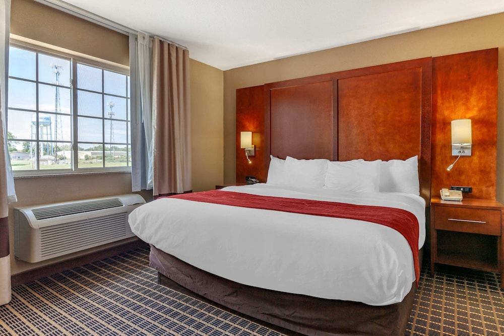 comfort suites delavan lake geneva area