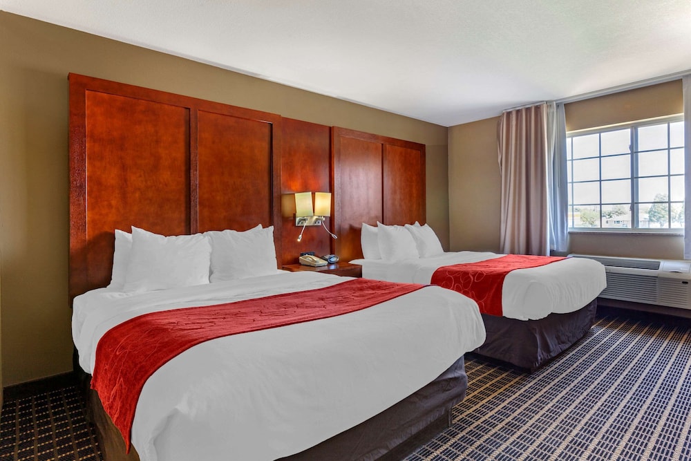 comfort suites delavan lake geneva area