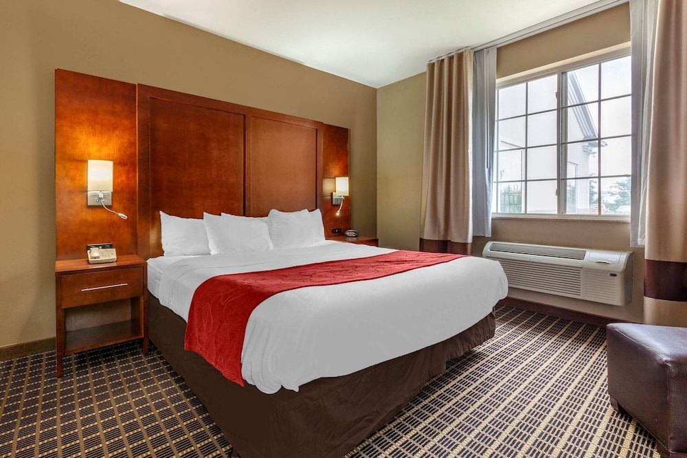 comfort suites delavan lake geneva area