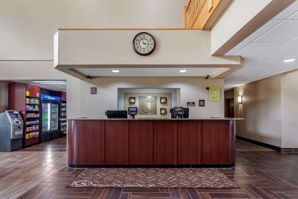 comfort suites delavan lake geneva area