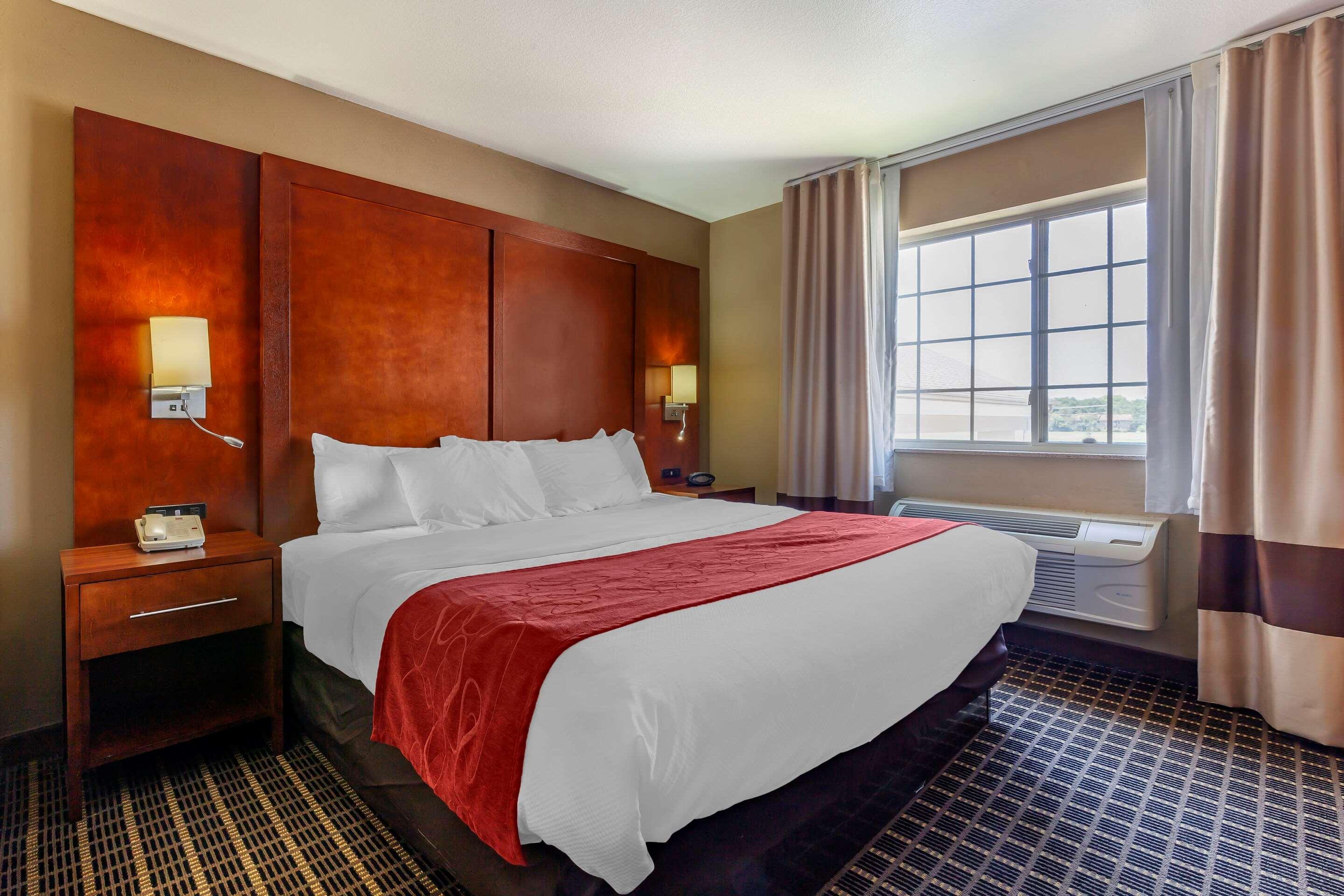 comfort suites delavan lake geneva area