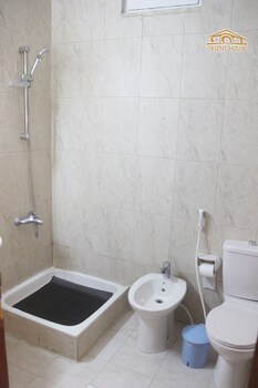 orient house hotel suites