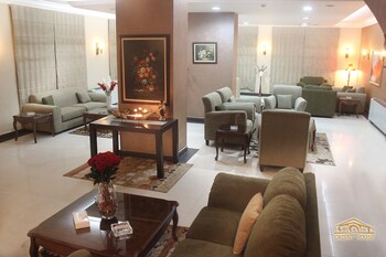 orient house hotel suites