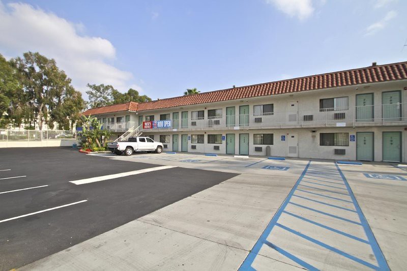 Motel 6 Rhome, Tx,Dallas>>Azle,2 star