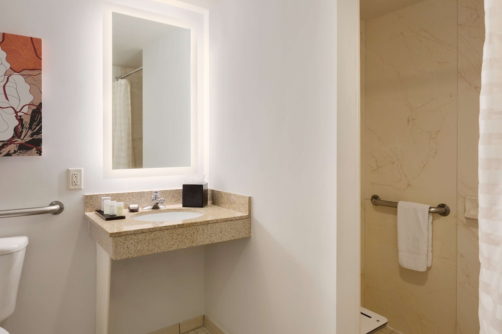 embassy suites by hilton denver international airport