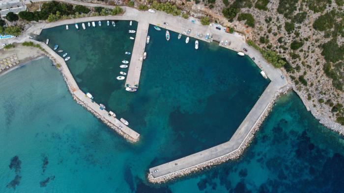 almiriki chios rooms and apartments