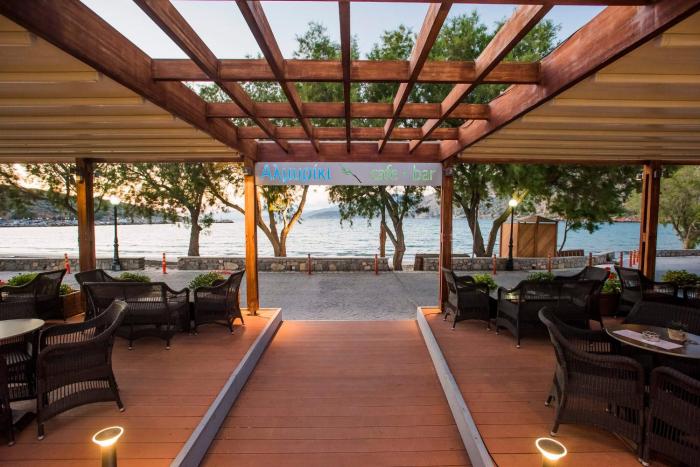 almiriki chios rooms and apartments