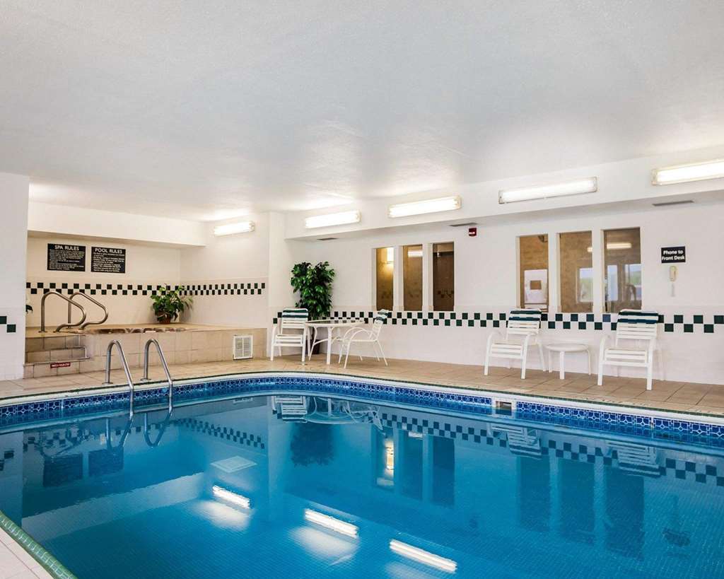 quality inn and suites des moines airport