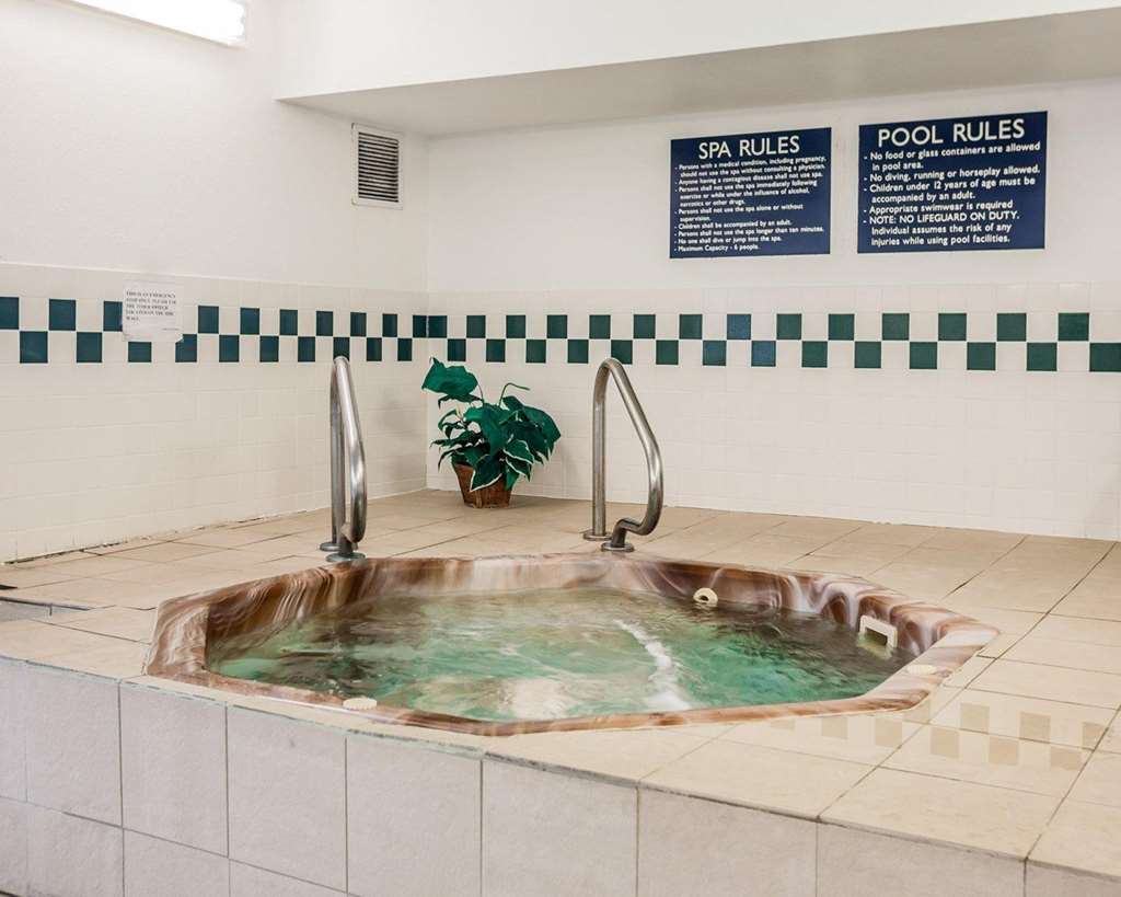 quality inn and suites des moines airport