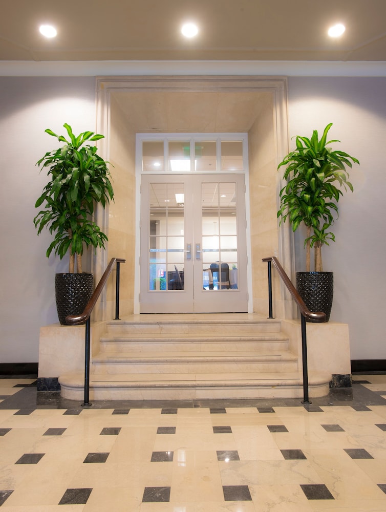 doubletree suites by hilton hotel detroit downtown fort shelby
