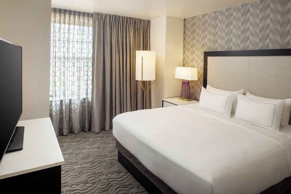 doubletree suites by hilton hotel detroit downtown fort shelby