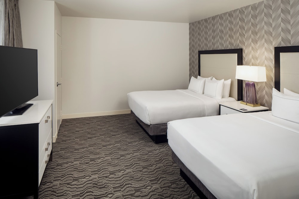 doubletree suites by hilton hotel detroit downtown fort shelby