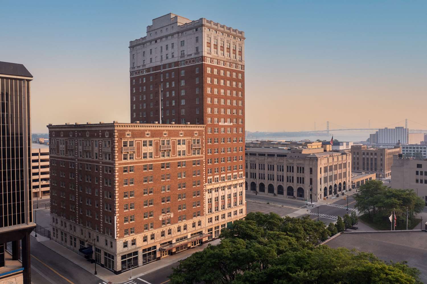 doubletree suites by hilton hotel detroit downtown fort shelby