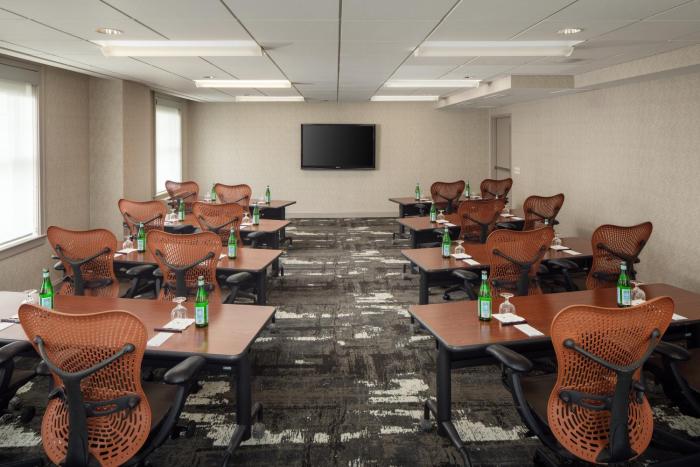 doubletree suites by hilton hotel detroit downtown fort shelby