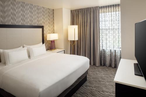doubletree suites by hilton hotel detroit downtown fort shelby