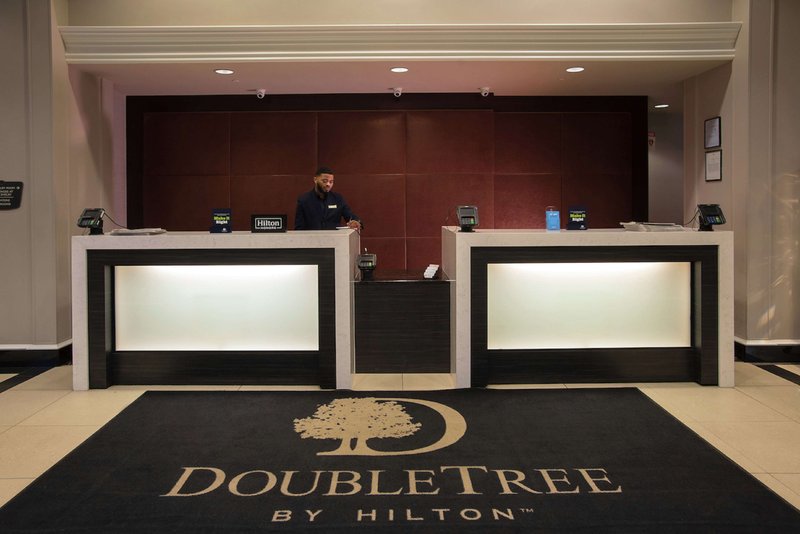 doubletree suites by hilton hotel detroit downtown fort shelby