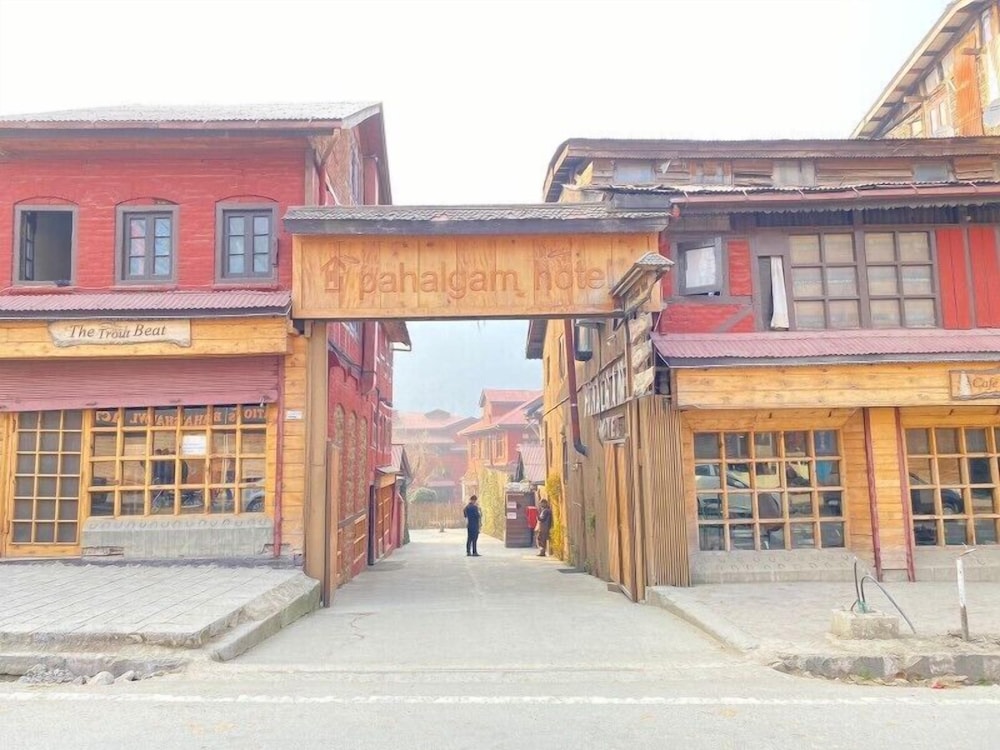 pahalgam hotel