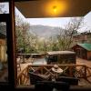yolo backpackers max manali