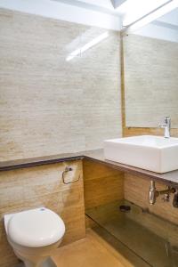 asar landmark suites mumbai international airport by orion hotels