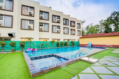 hotel saffron suites